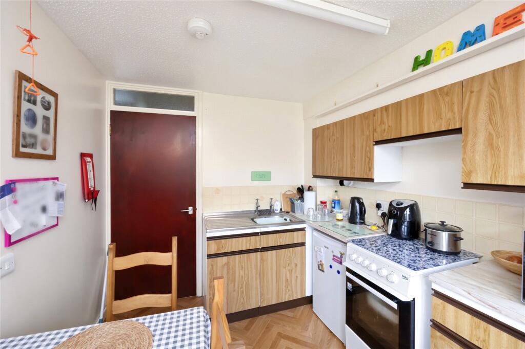 Elm Grove, Lancing, West Sussex, BN15 photo 5