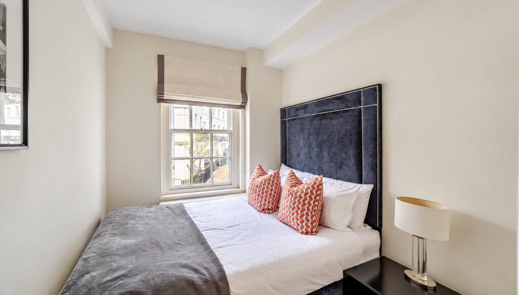 Apartment in London - More