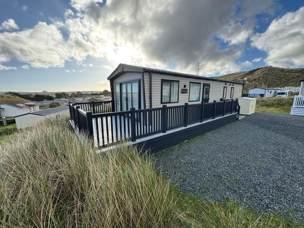Main image of property: Discovery, Loggans Road, Hayle, Cornwall, TR27