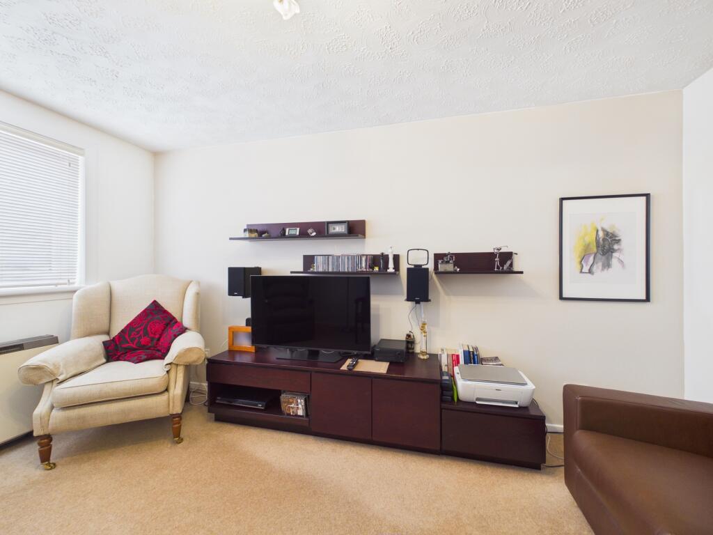 Apartment in Motherwell - View 4