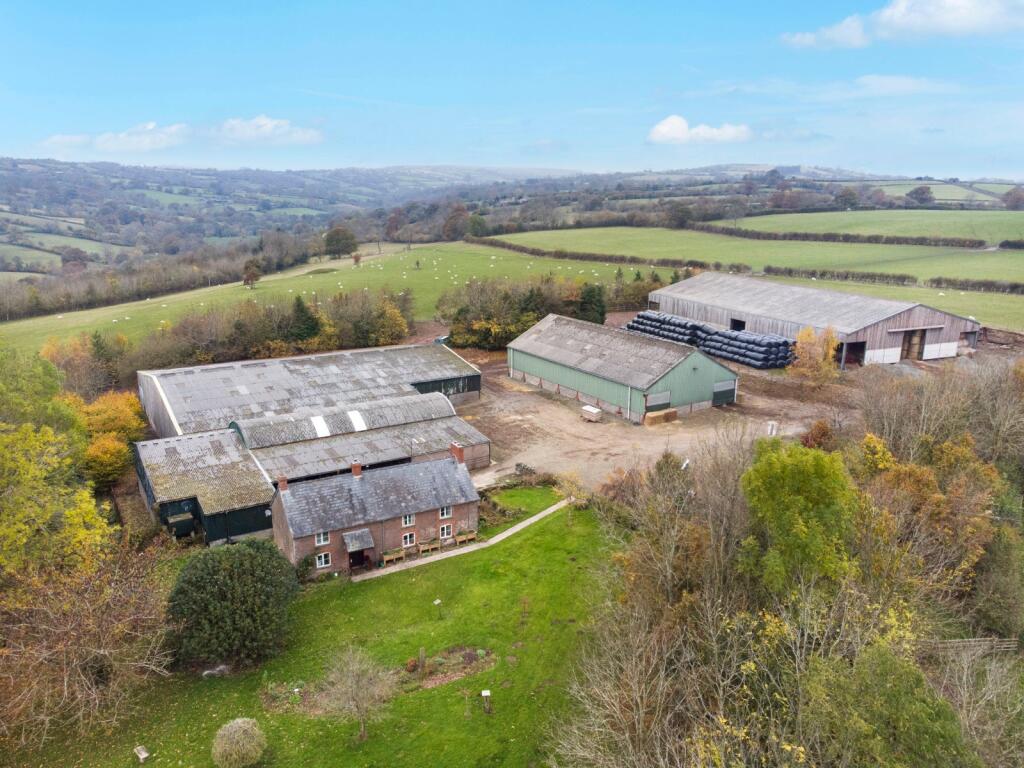 Cefn-Ceist Farm, Michaelchurch Escley, Hereford, Herefordshire photo 2