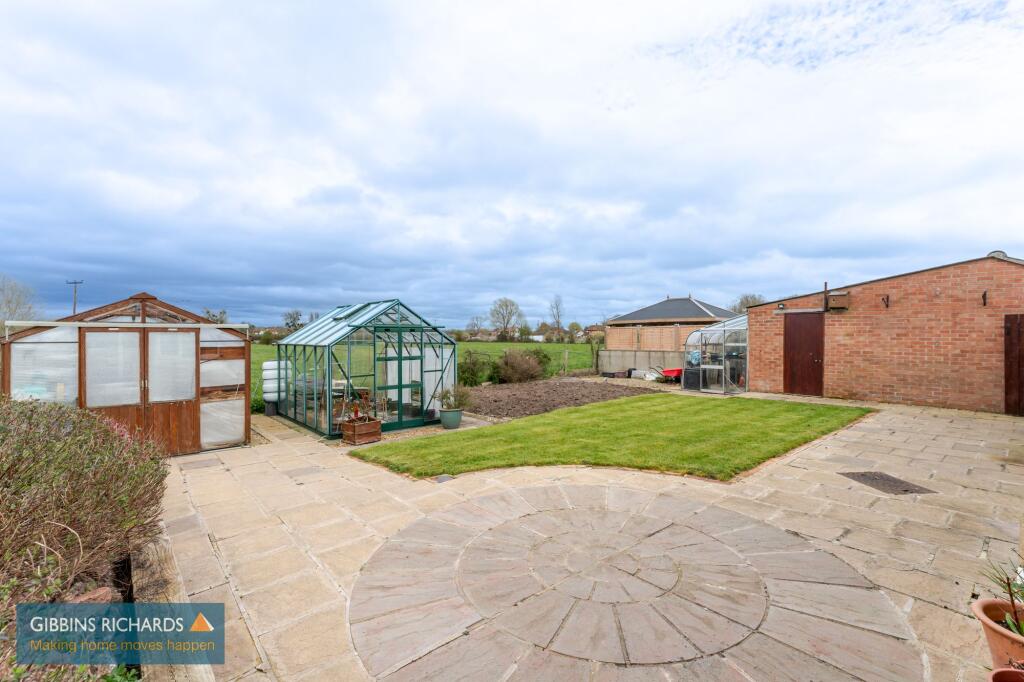 House in Taunton - View 4