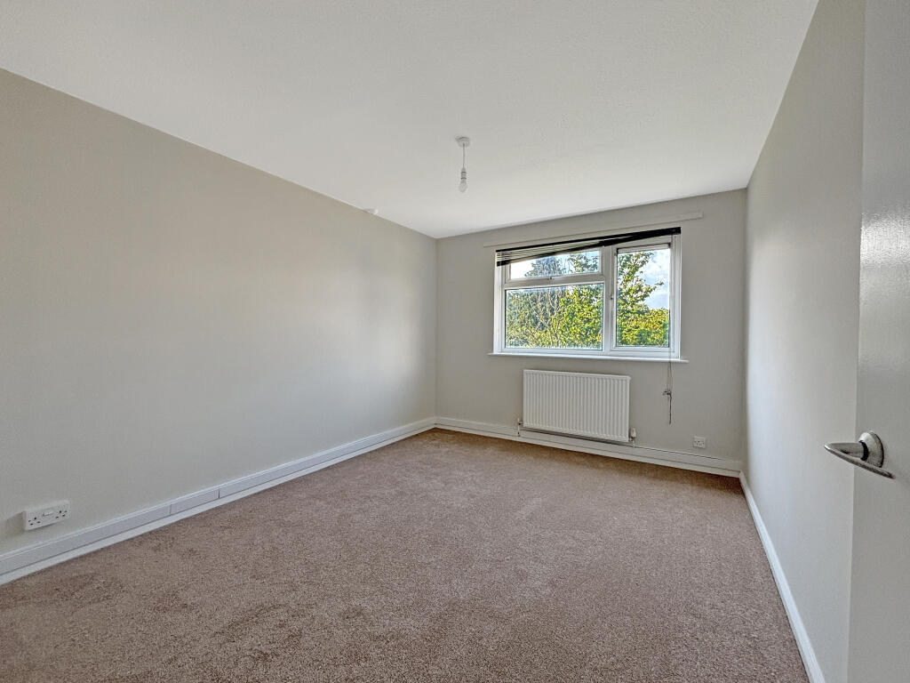 Gunhild Court, Cambridge – další
