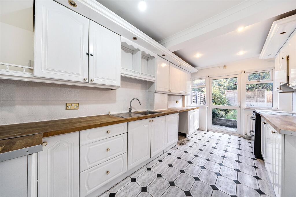 House in London - View 5