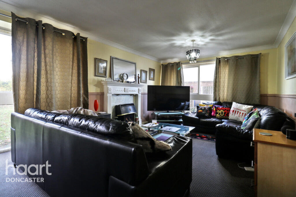 Woodcross Avenue, Cantley, Doncaster photo 2