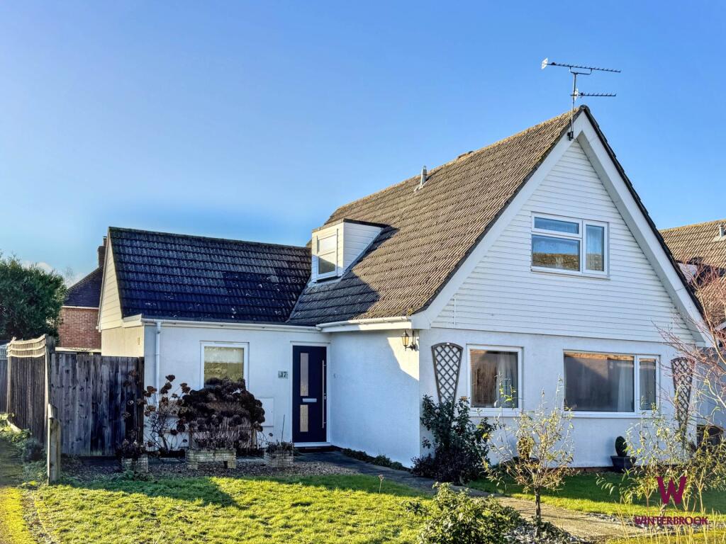 Main image of property: Castle Close, Benson