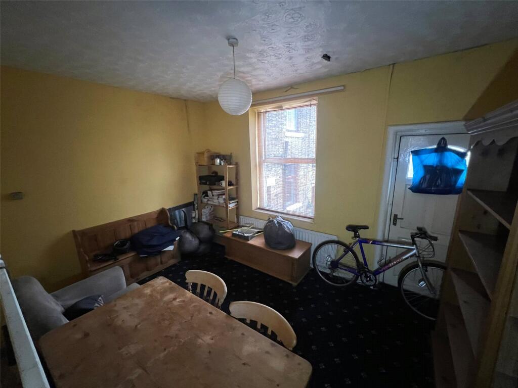 House in Oldham - View 4