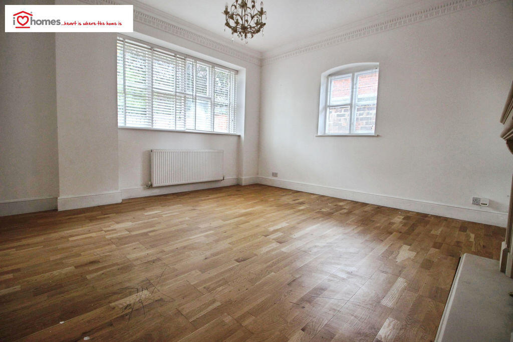 House in Walsall, West Midlands - View 3
