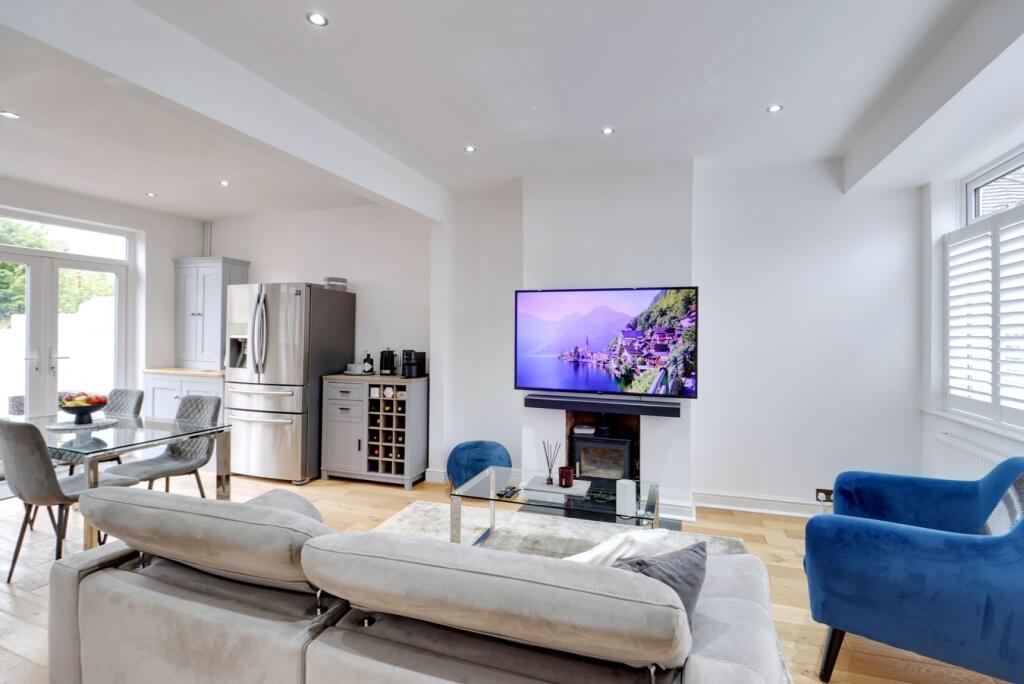 House in Rainham - View 4