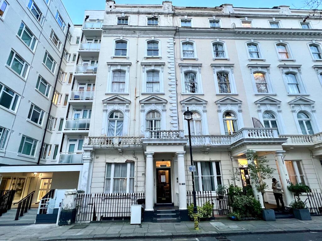 Studio flat for rent