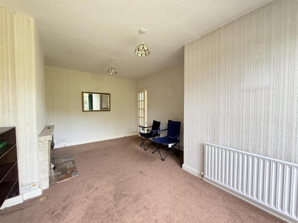 House in Dudley, West Midlands - More