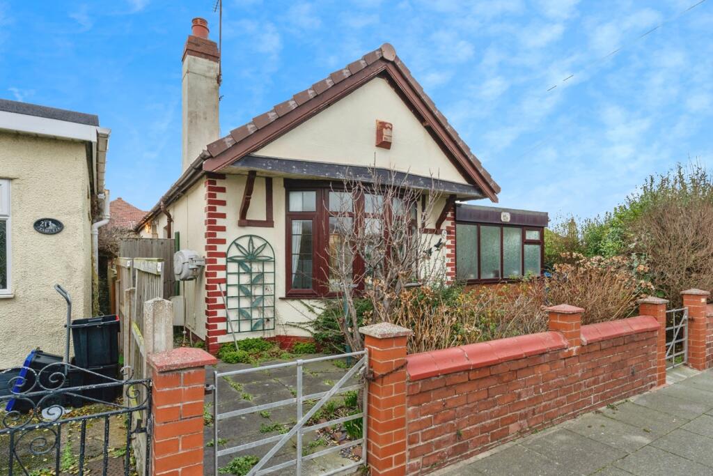 Main image of property: Molineaux Road, Rhyl, Denbighshire, LL18