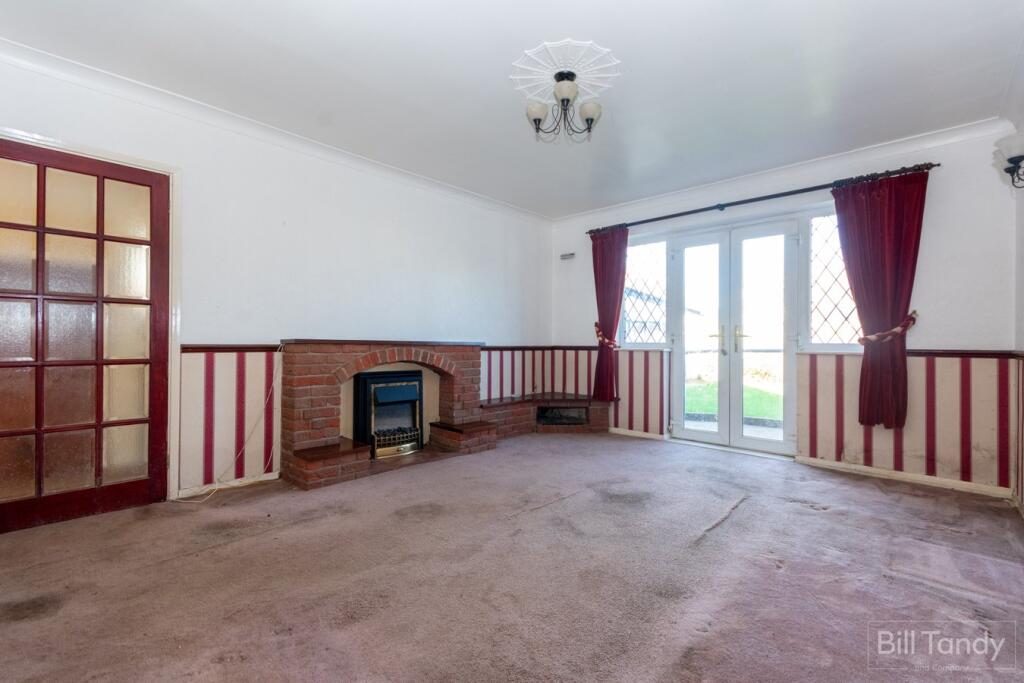 Highfields Road, Chasetown, Burntwood, WS7 photo 4