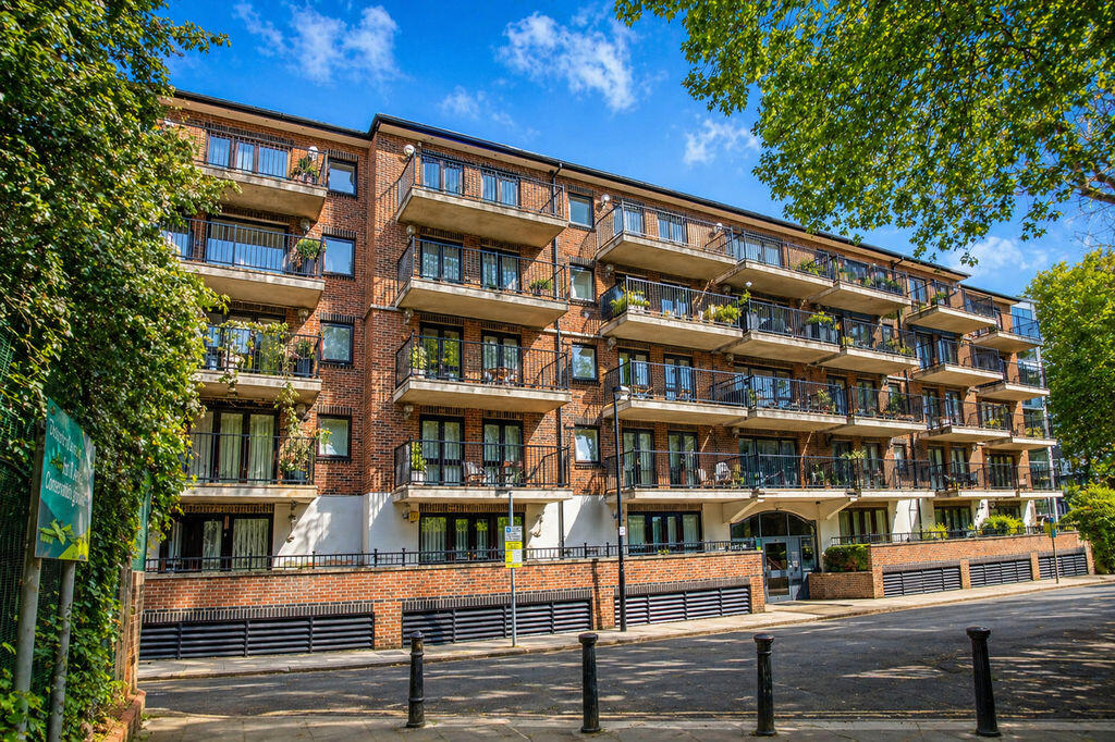 Main image of property: Fletcher Street, E1