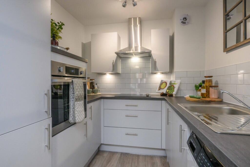 Evesham, Worcestershire, WR11 photo 4