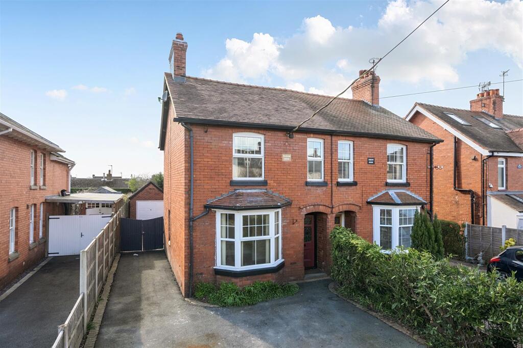 Main image of property: Llanymynech