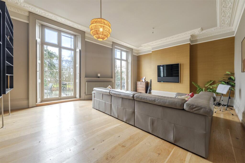 Clarendon Square, Leamington Spa, Warwickshire, CV32 photo 2