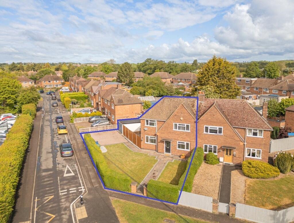 Main image of property: Kipling Avenue, Warwick, Warwickshire, CV34