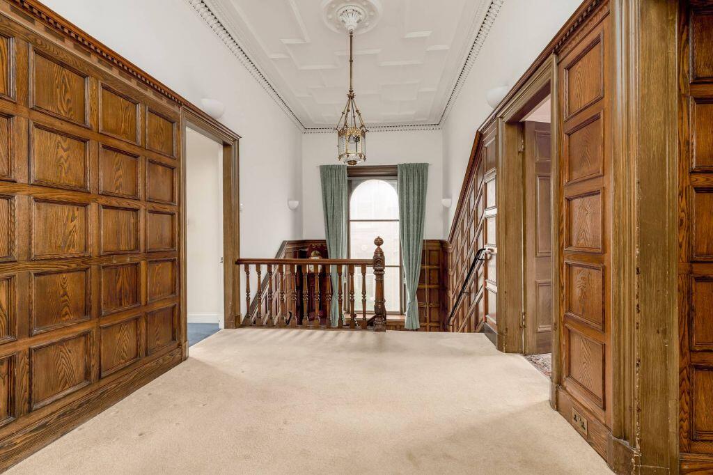 Apartment in Edinburgh, Craigmillar Park, Newington - View 5