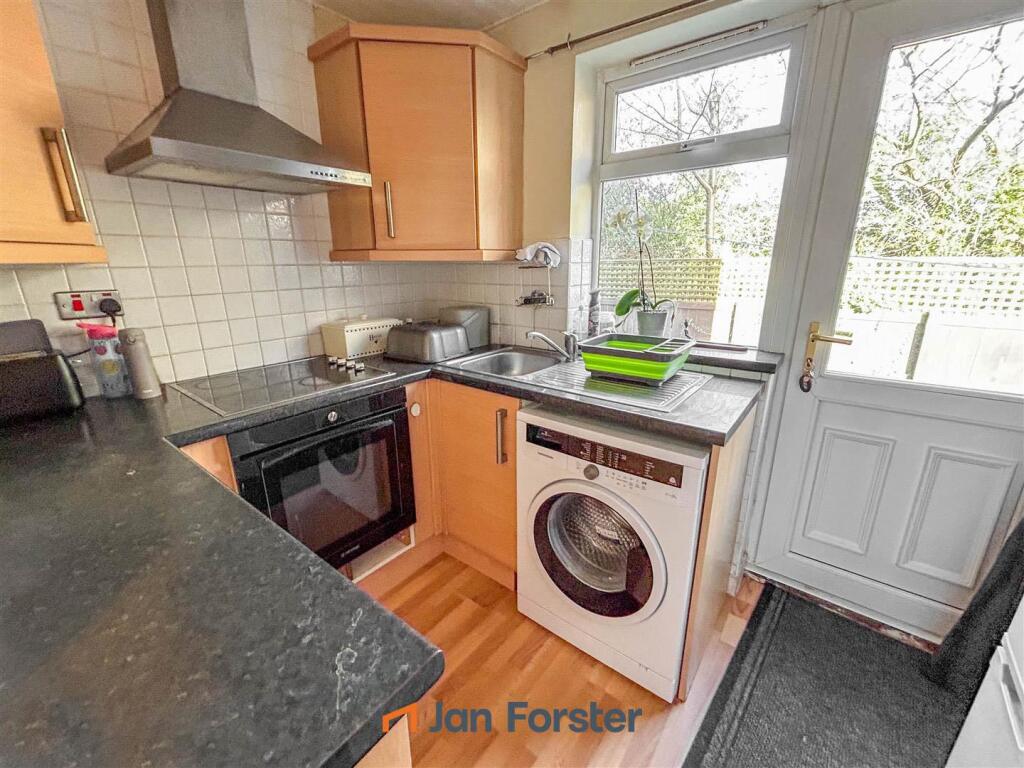Apartment in Newcastle upon Tyne - View 3