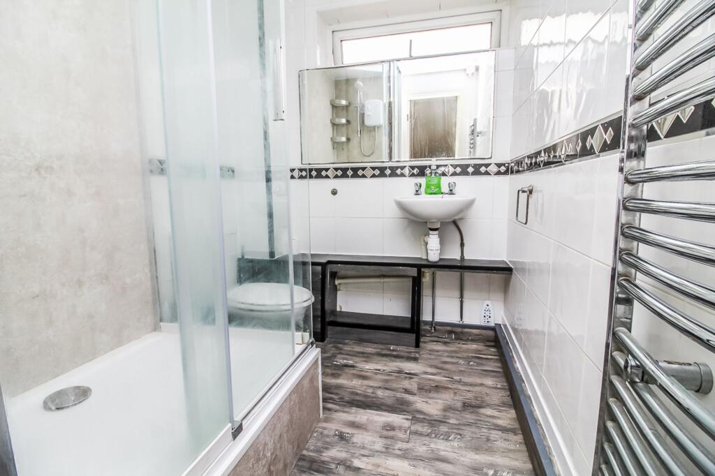 Apartment in Sunderland, Washington - View 4