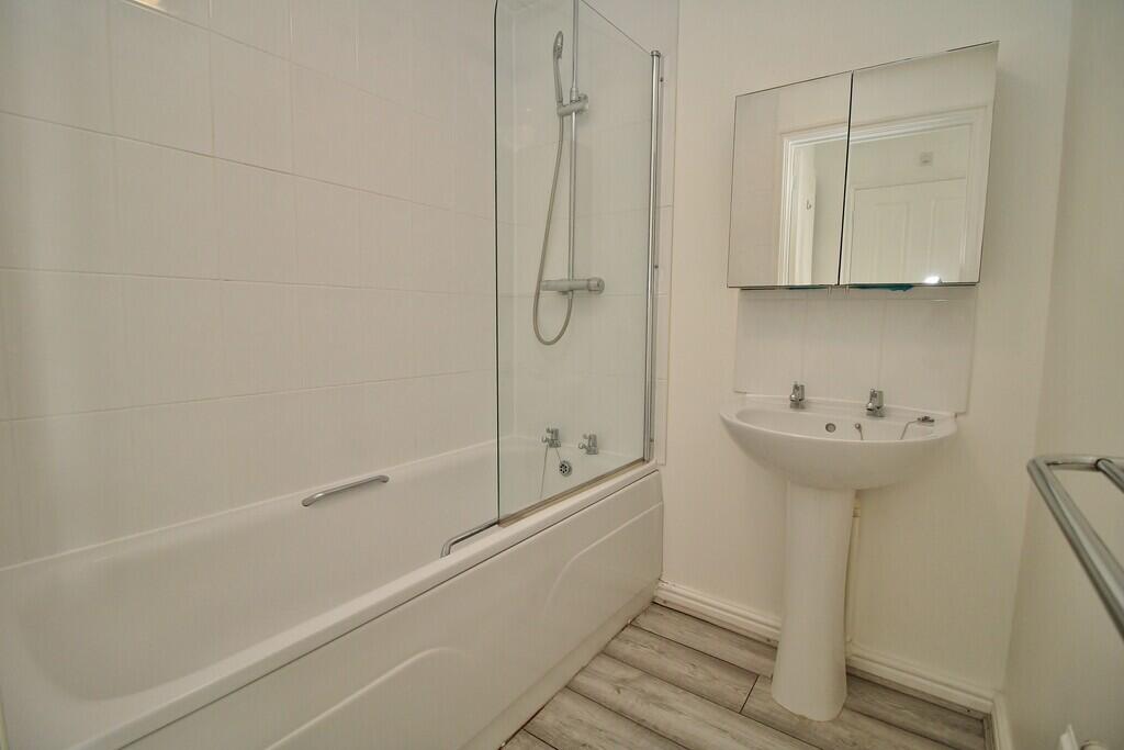Apartment in Portsmouth - View 5