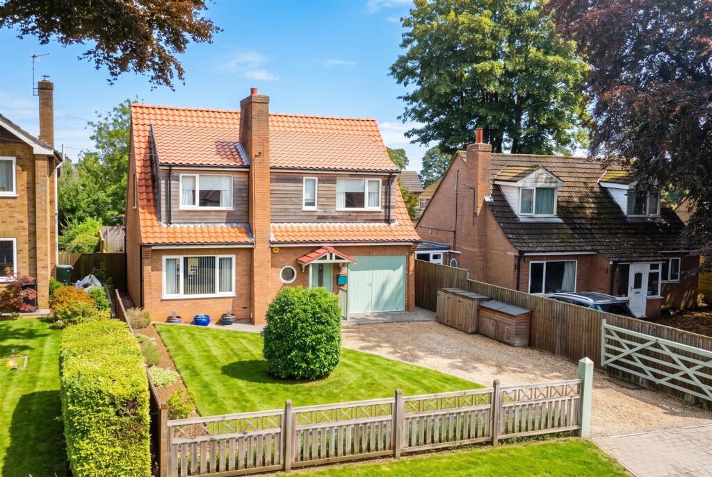 Main image of property: High Street, Caythorpe, Grantham