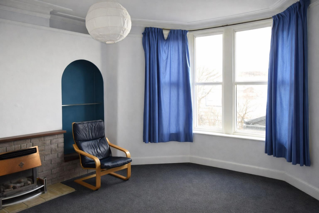 6 bedroom terraced house for rent