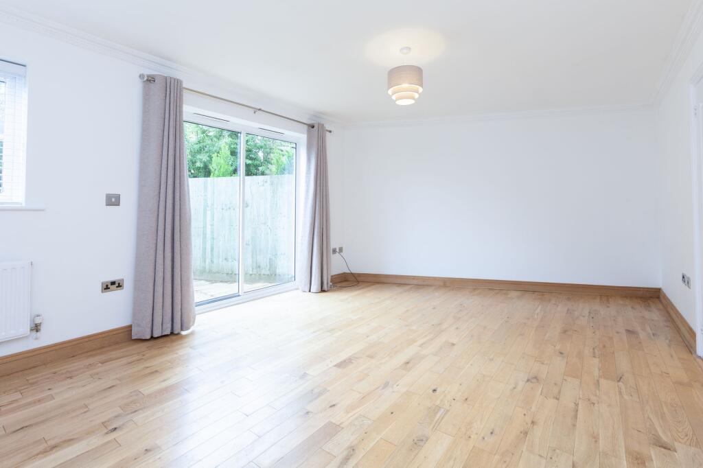 House in Oxford - View 2