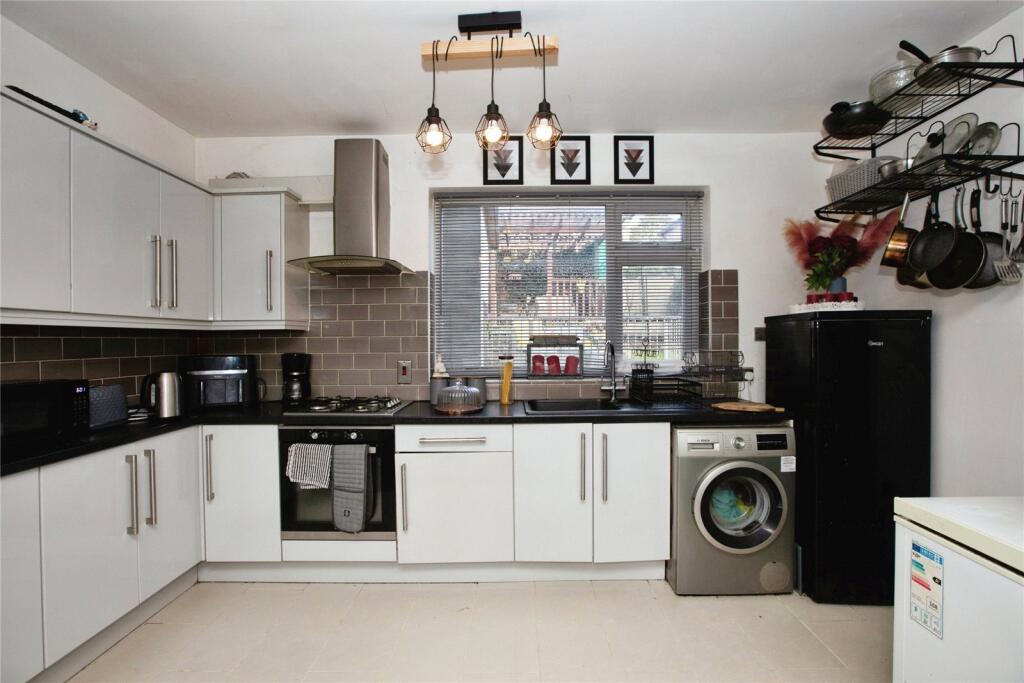 House in Burnley, Lancashire - View 3