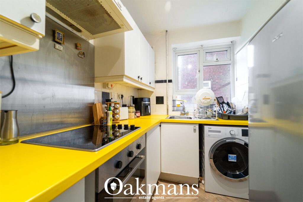 Apartment in Birmingham, West Midlands - More