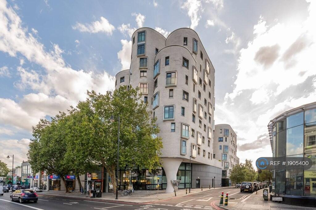 Main image of property: St Lukes Avenue, London, SW4