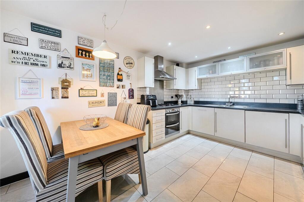 House in Aldershot, Gun Hill Park, North Town - View 3