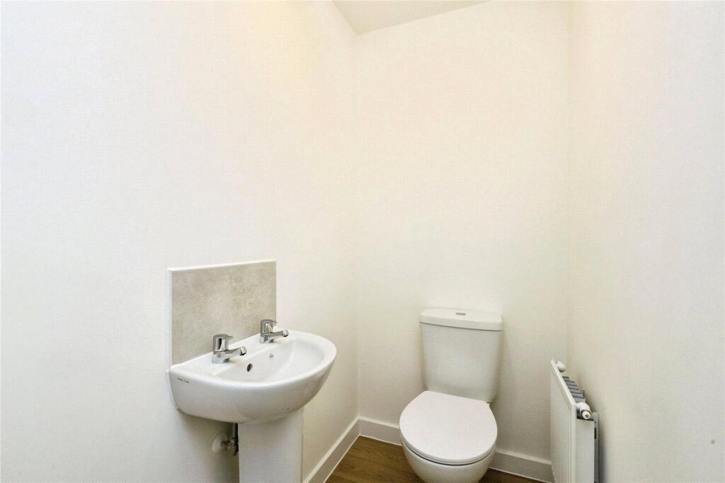 The Broyle, Ringmer, East Sussex, BN8 - More