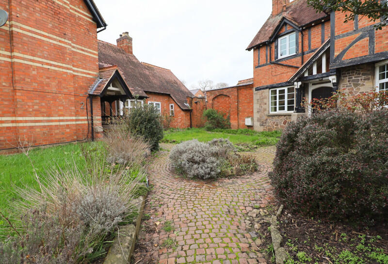 Main image of property: Enderby Road, Thurlaston, Leicestershire, LE9 7TF