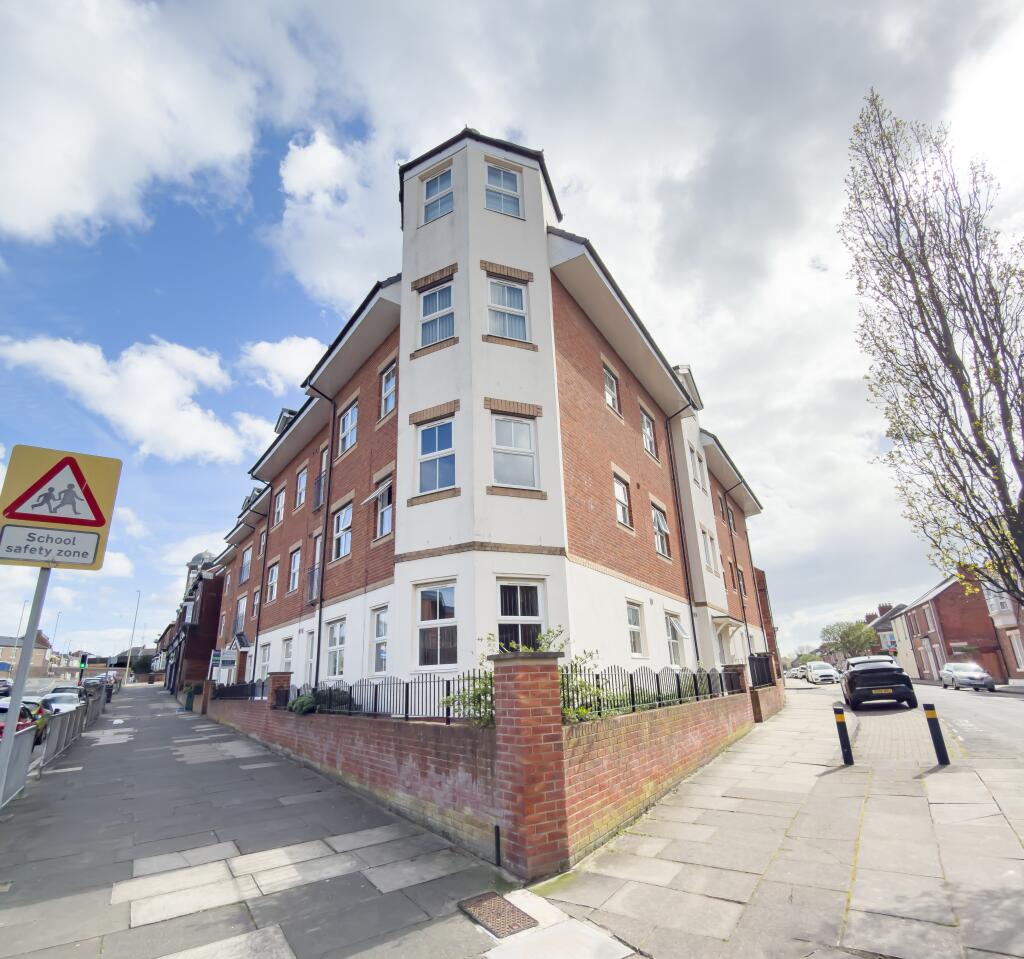 Main image of property: 28. Rekendyke Mews, Laygate, South Shields, Tyne and Wear NE33 4JN