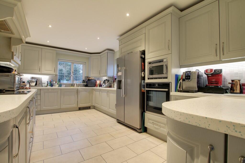 14, Biggin Lane, Ramsey photo 2