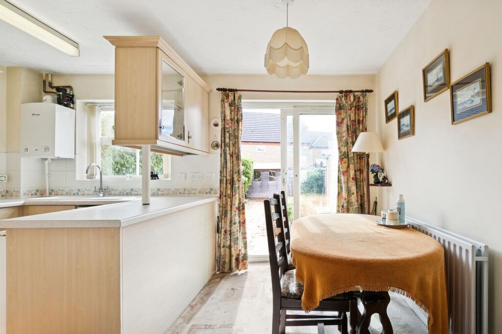 Fisher Close, Barton-Le-Clay, MK45 photo 4