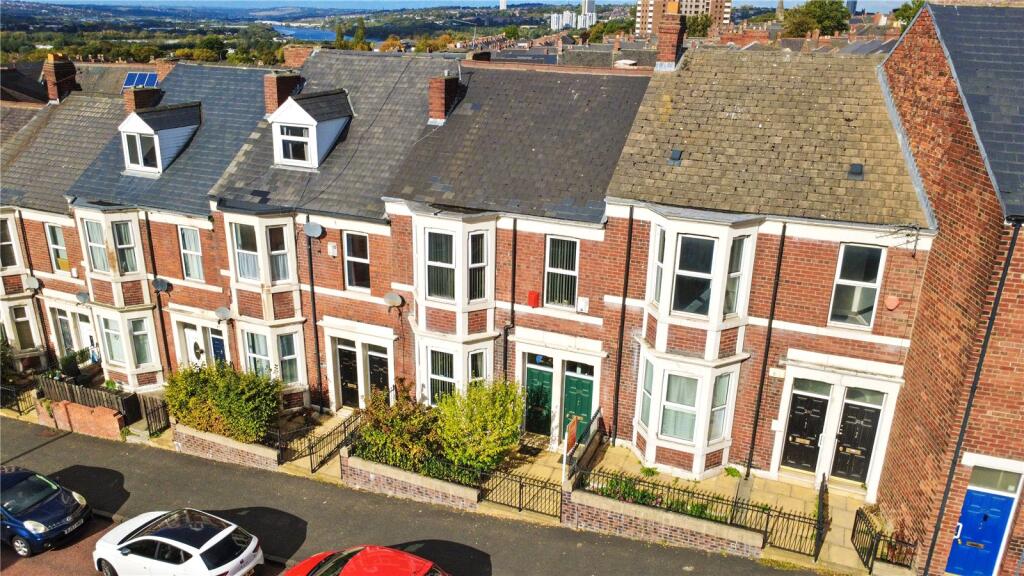 5-bed terraced on Whitehall Road, Gateshead, NE8, £160,000