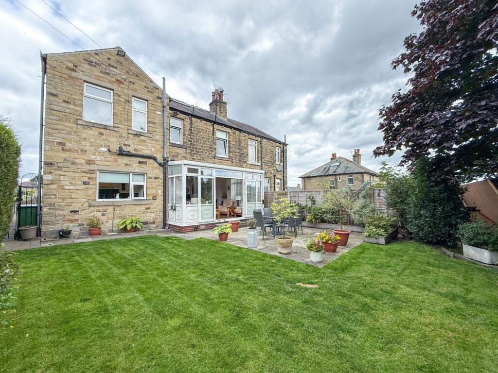 House in Kirklees, Oldfield, Holme Valley - View 2