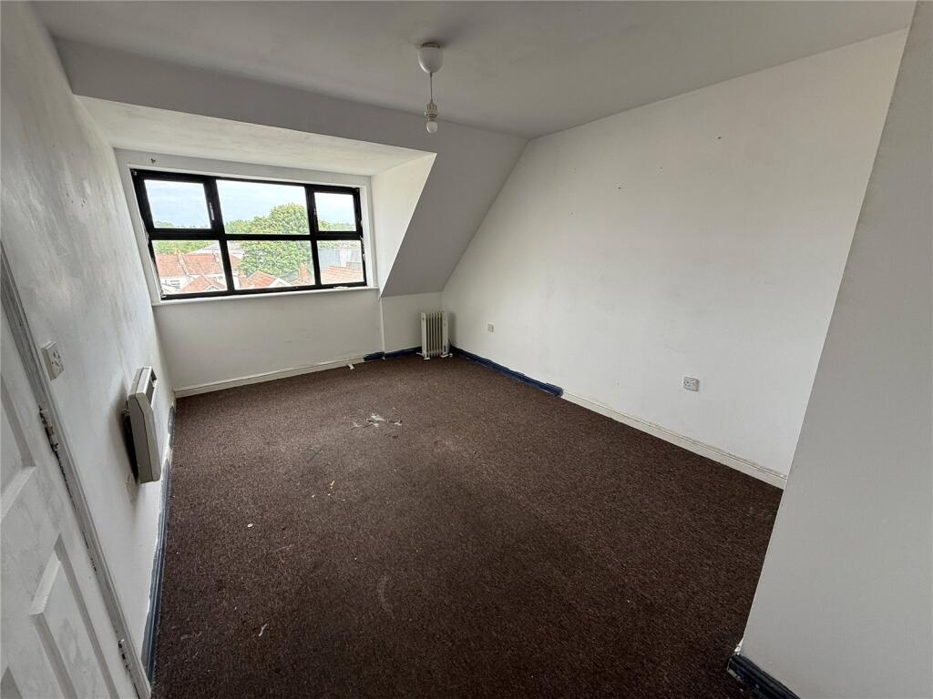 Maytrees, 100 Fishponds Road, Eastville, Bristol, BS5 photo 4