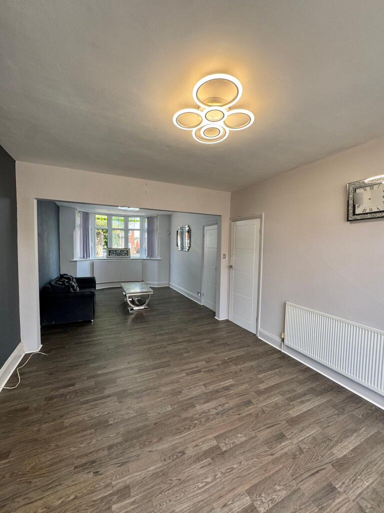House in Nottingham, Old Basford - View 2