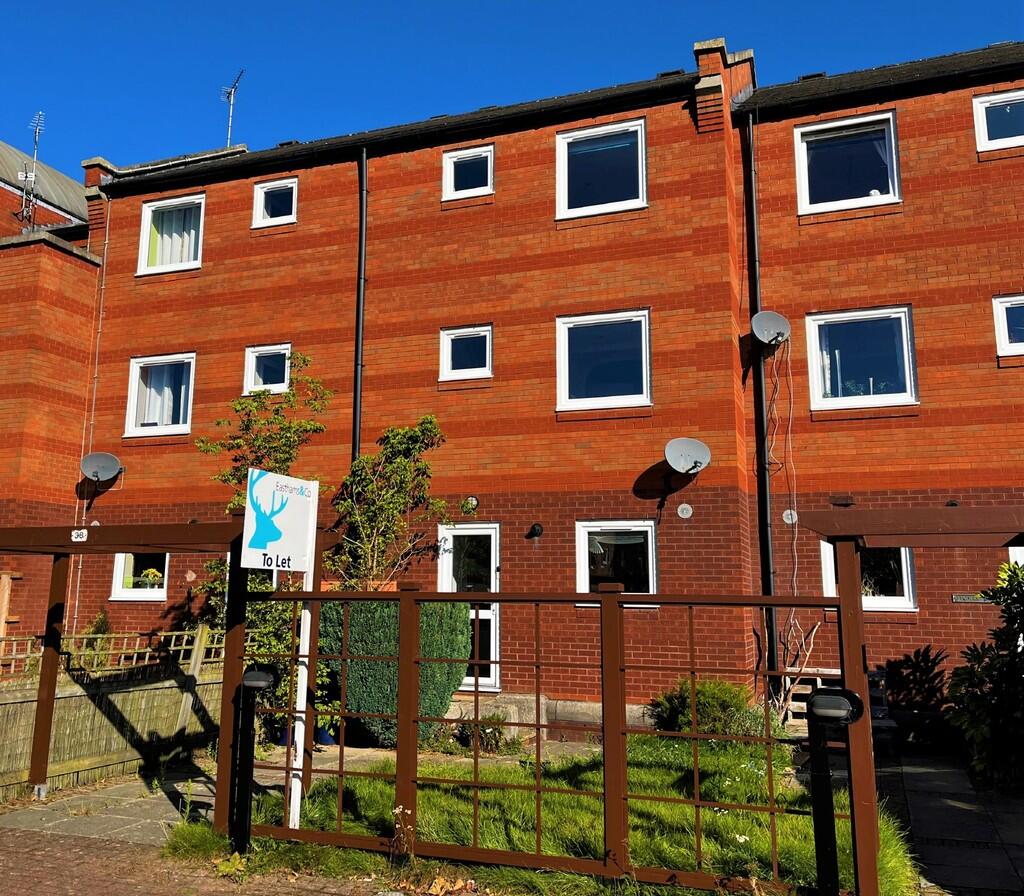 Main image of property: Princes Reach, Docklands