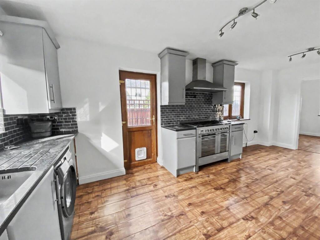 House in Chelmsford - View 3