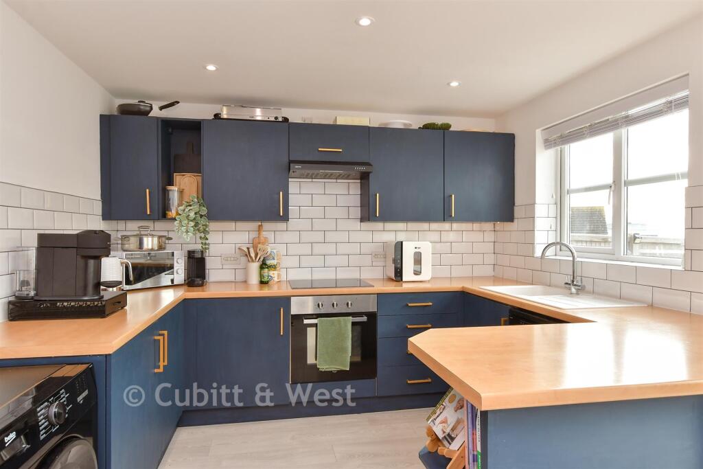 House in Lewes, Newhaven - View 3