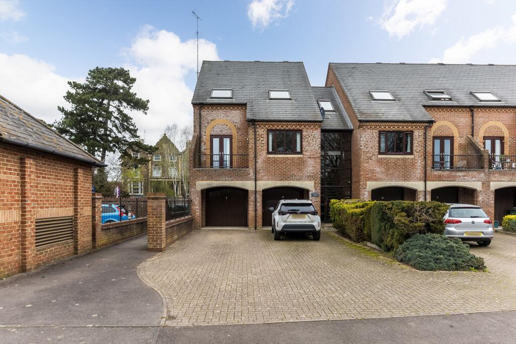 Main image of property: Ock Mill Close, Abingdon, OX14