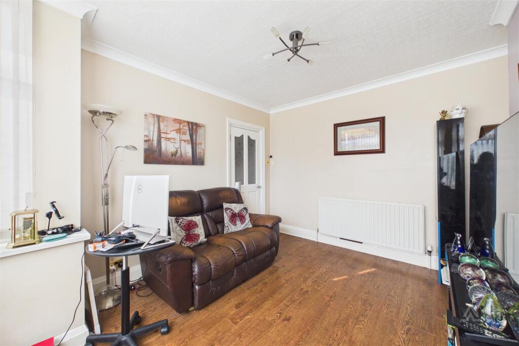 House in Stoke-on-Trent - View 5