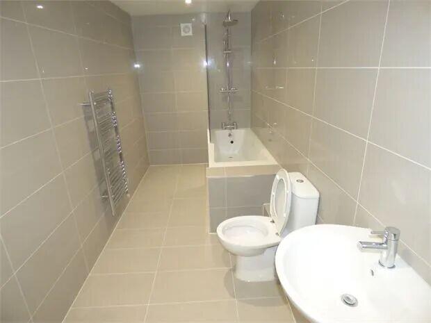 Apartment in Southend-on-Sea - View 2