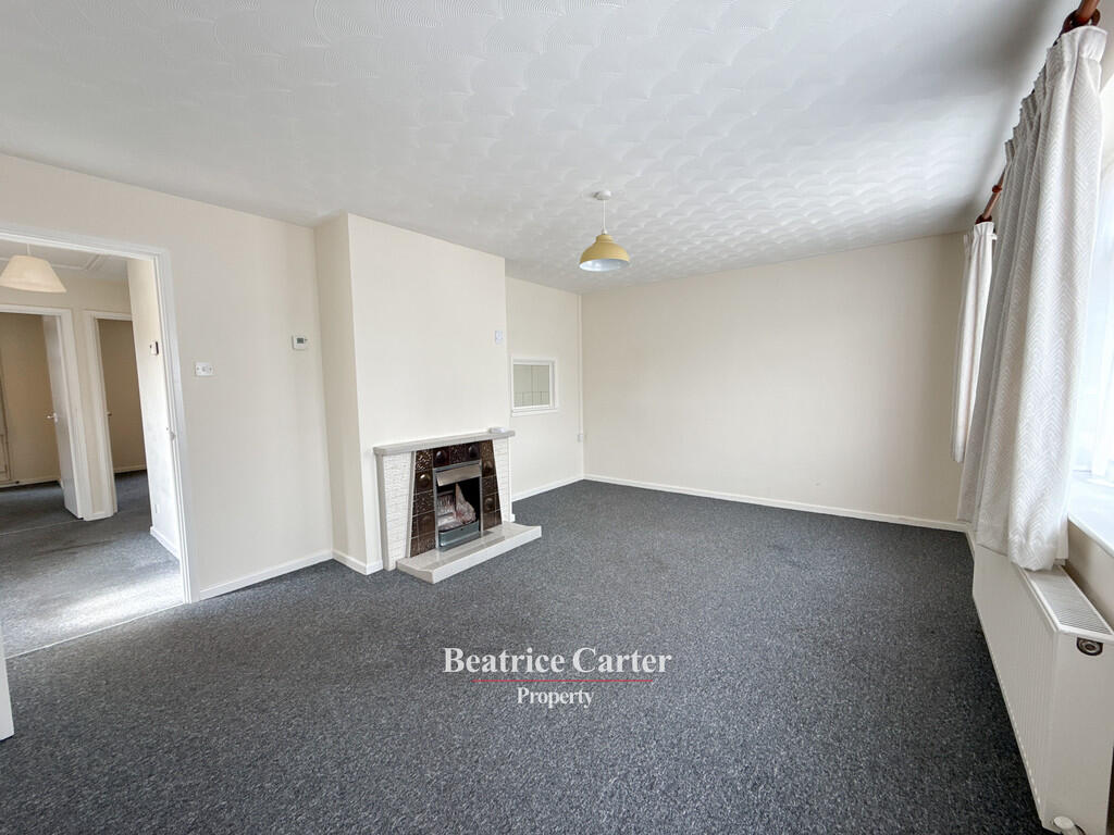 Arrowhead Drive, Lakenheath photo 4