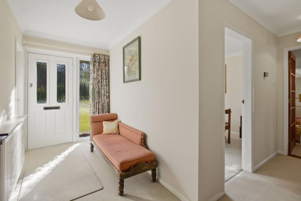 House in Worcester - View 5